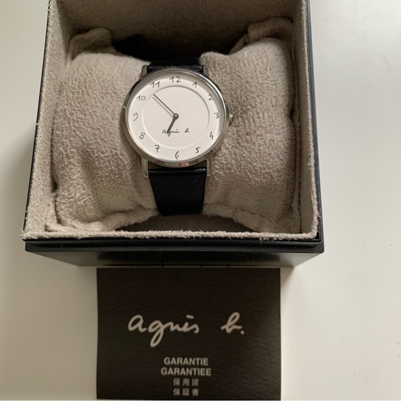 Agnès b. Classic silver metal with black leather strap Wristwatch - Picture 2 of 6